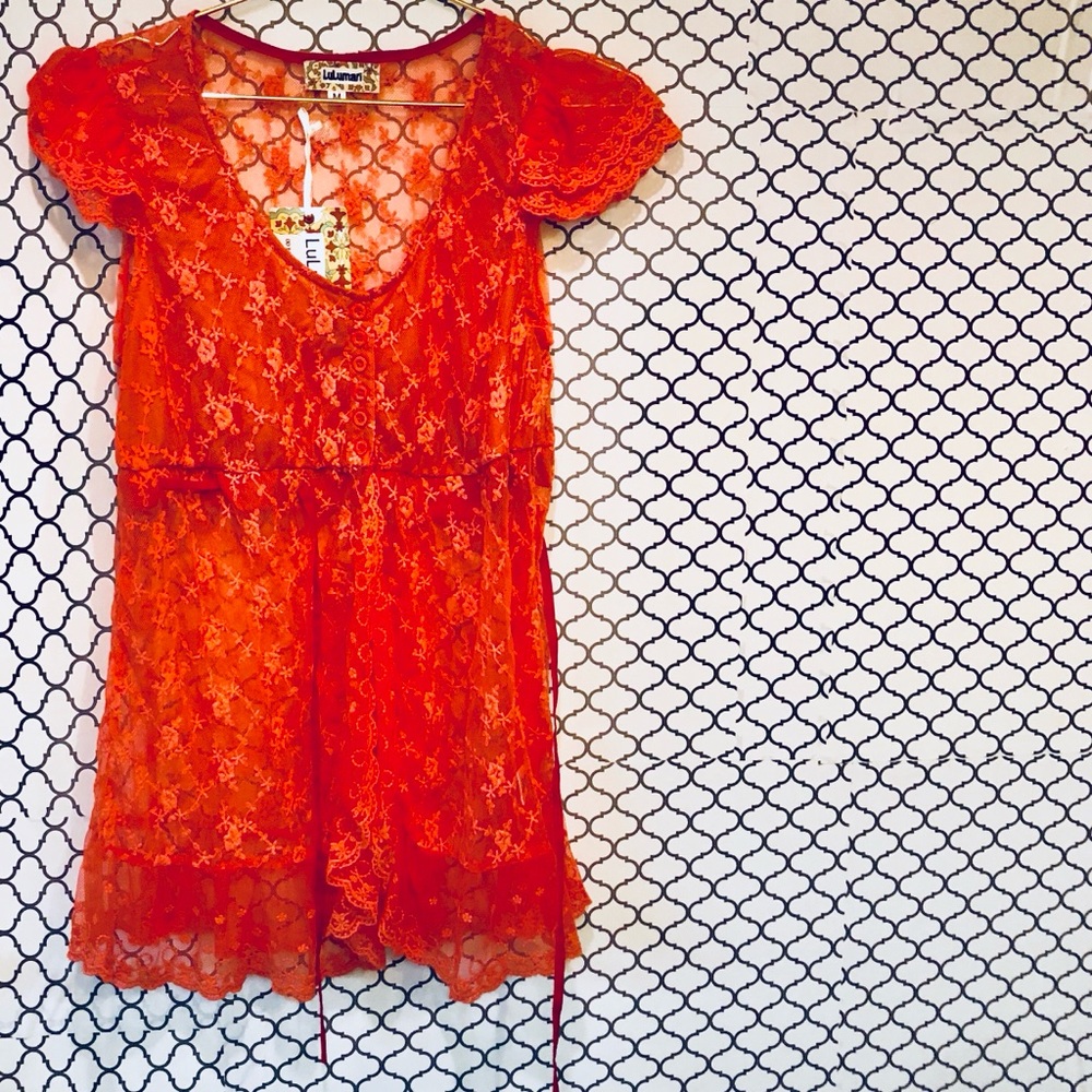 ⭐️NWT LULUMARI BabyDoll Top⭐️